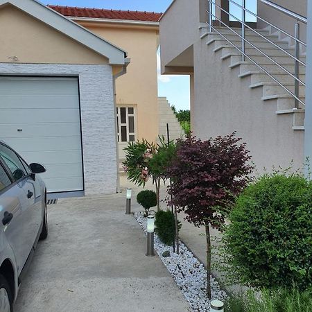 Apartman Tolosi 2 波德戈里察 外观 照片