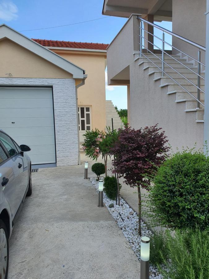 Apartman Tolosi 2 波德戈里察 外观 照片